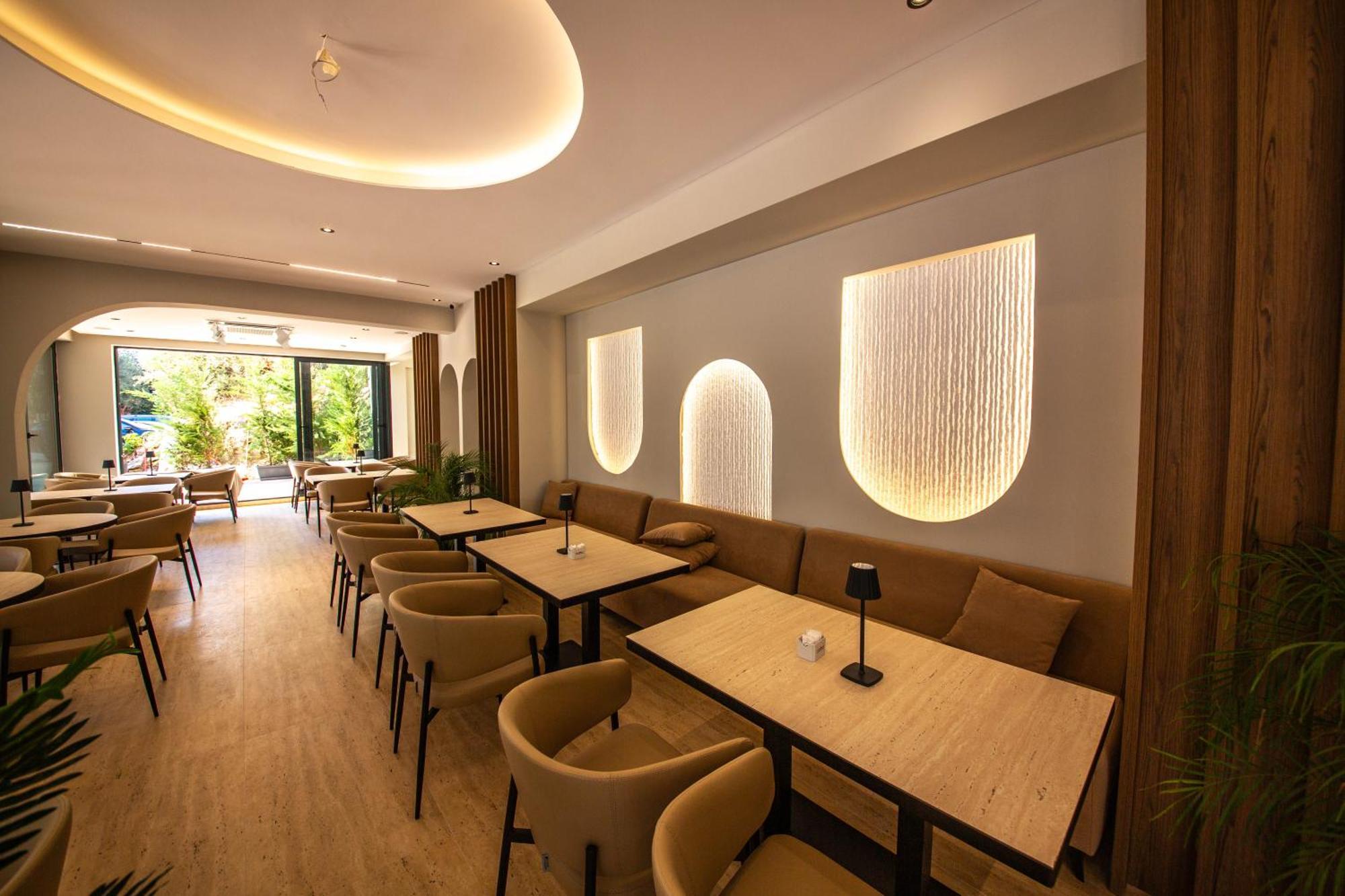 Noam Luxury Hotel