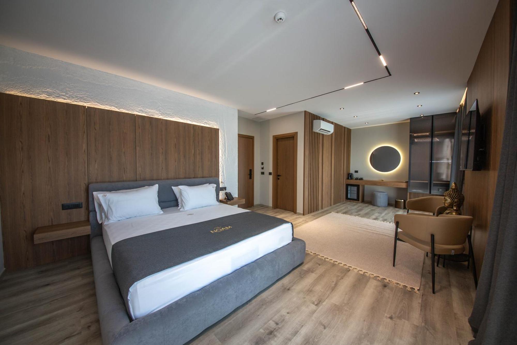 Noam Luxury