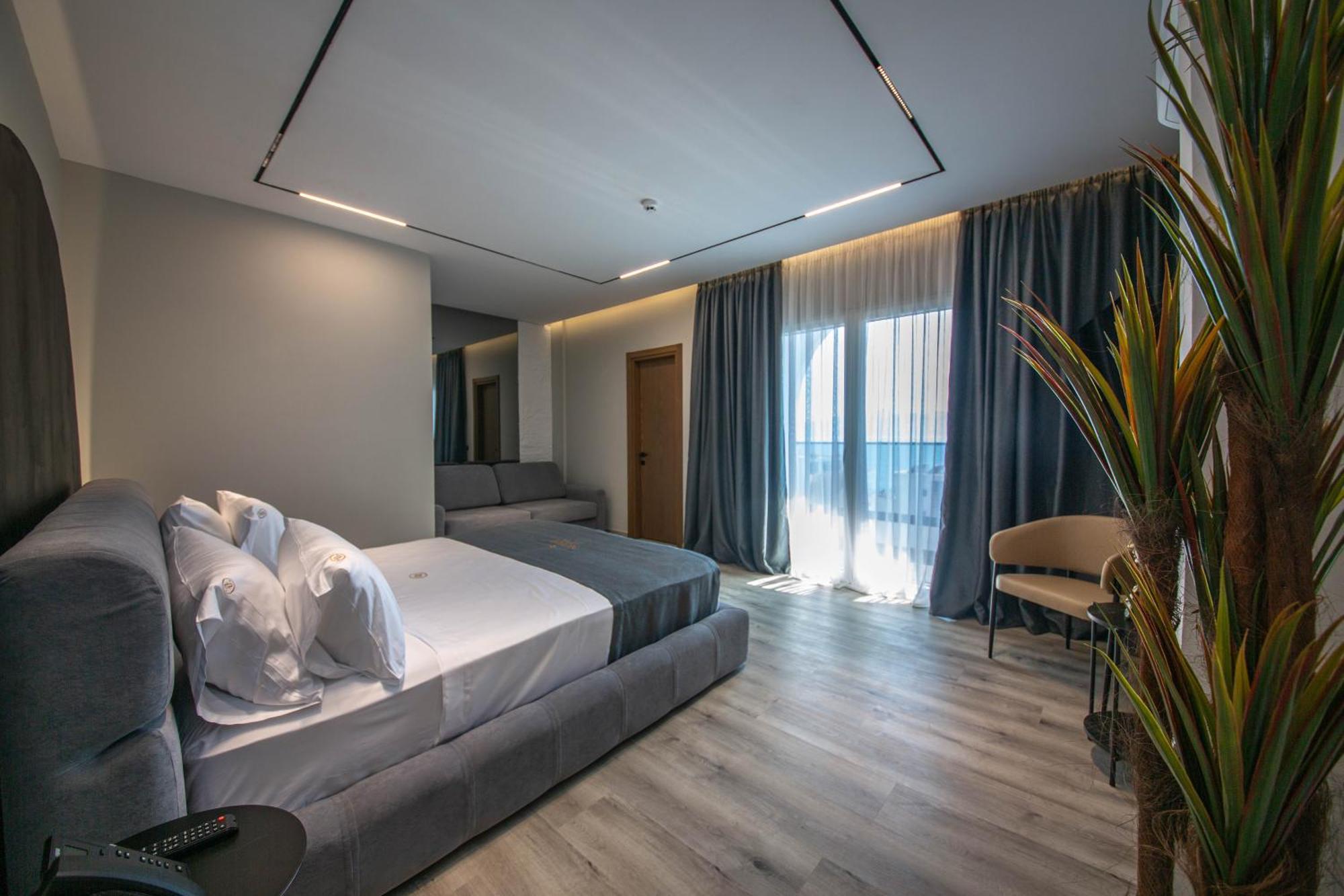 Noam Luxury 4*